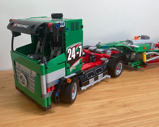 Mercedes truck and trailer 42008 alt