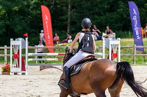 The Best Equestrian Air Vests: Reviews, Fit Tips, and How to Choose