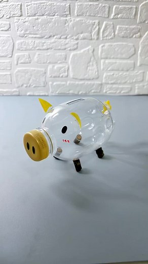 Recycling, using plastic bottles as piggy banks#easydiys #forkids #creativehandmade #interesting #creative#recycle