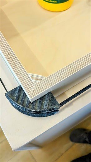 Building the base for a plywood dresser #mitre #furnituredetail #woodworkingcommunity #joinery #woodworkingskills | Robert Barrow