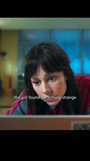 7.4K views · 103 reactions | Girl found something weird while surfing the Internet #movie #fyp #fouryou #movieclips #fbpost2024 #everyonehighlights #starseverywherefyp #followersreelsfyp #fbreelsfyp #fylreels #fypviral #varalvideo #reelforyou #fyp | Sindiswa Ayesha Chiliza | Facebook