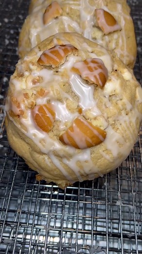 We’ve officially sold 1,000 of our Banana Pudding cookies in a little over 2 months. 🤭 Thank you all so much for the love! . . #bananapuddingcookies #cookies #gourmetcookies