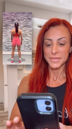 Nancy DiNino| Women’s Body Recomp Specialist on Instagram: "It’s time for another Friday Form Audit, but this time we are focusing on mind muscle contraction. Every week I take one of your videos you submitted and show you what’s working, what needs adjusting, and how to get more out of every rep. This week we’re reviewing a Scap Set. The movement I use to evaluate your mind-muscle connection before you lift. If you can’t open the back, control the shoulder blades, and contract without pinching…