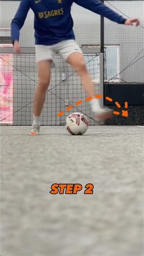 Young Ronaldo Stepovers Tutorial #football #footballshorts