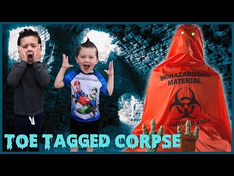 Toe Tagged Corpse Spirit Halloween | Unbox Setup Halloween Animatronic | Spirit Throwback Thursday