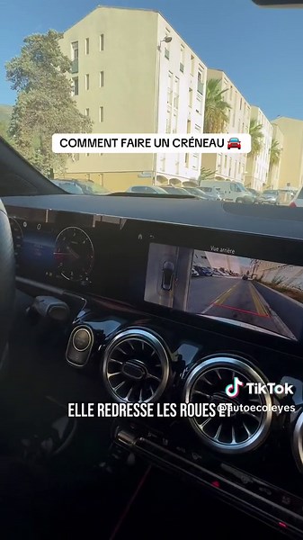 Comment faire correctement un créneau en voiture ?