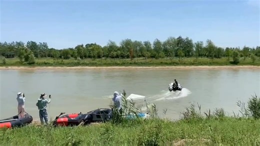 How ahout this speed?#factory #inflatable #rowboat #inflatableboatfishing #inflatableboat #inflatableboats