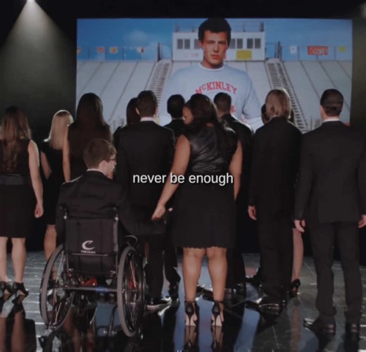 i made myself cry with this ughh i miss my quarterback and close personal friend finn hudson — #finnhudson #finchel #glee #gleeedit #fyp