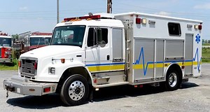 Looking for a quality pre-owned Rescue? View our available rescue units here: goo.gl/5KbYmv | Command Fire Apparatus LLC - Used Fire Trucks