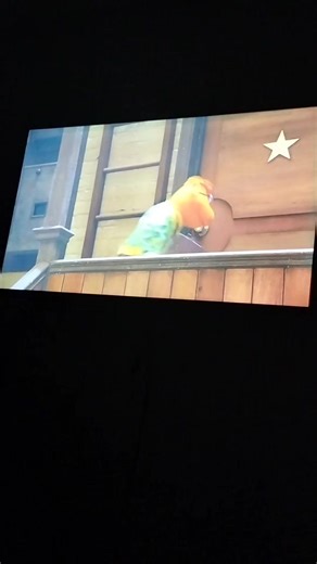 Sabrina Carpenter y los Muppets: Diversión en Español