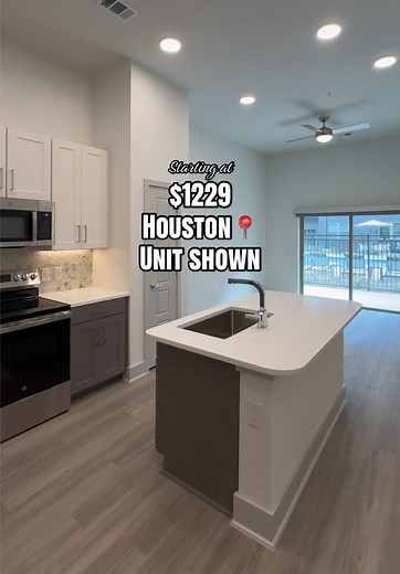 New Luxury 1BR Apartment in Houston Heights — $1,229 After Specials