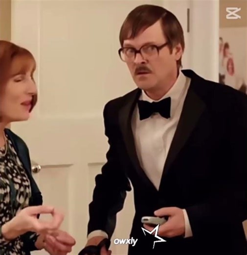 GUYS IF YOUR 12 PLUS ON NETFLIX WATCH FRIDAY NIGHT DINER NOW!