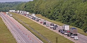 6 vehicles involved in I-64 crash