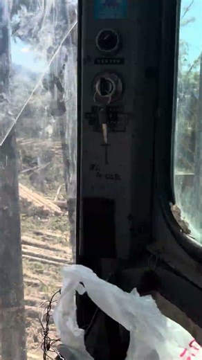 How land a turn in a Skagit swing yarder. #lodgepole #RIPTomCat #wood #MontanLogging #skidit
