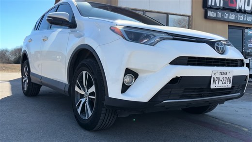 Toyota RAV4 2018: 3x Lock Remote Start Features