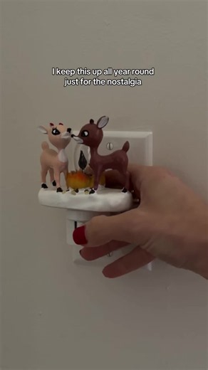 Why I Keep Rudolph & Clarice Up All Year — Nostalgic Christmas Decor