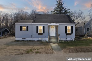 161 East Ave, Lewiston, ME 04240 - MLS 1620543 - Coldwell Banker