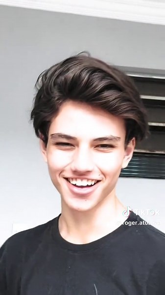 Vídeo de Roger (@roger.atualiza) relacionado a francisco lachowski and adriana lima