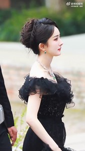 1.4M views · 33K reactions | Princess Yang Mi ✨  BAZAAR ICONSShanghai |  28/05/2025 #YangMi #杨幂 #MINIYANG #យ៉ាងមី | Yang Mi - 杨幂 Home II | Facebook