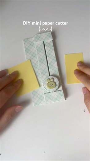 DIY mini paper cutter!! #diy #diycrafts #craftideas #craft #diyideas #crafting #papercraft