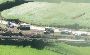 Newborn baby and 8-year-old among seven killed in Taranaki crash