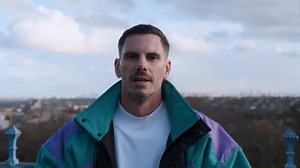 6K views · 97 reactions | Arsenal 欄 WNT Ahead of the 2025 Mosconi Cup, Arsenal legend Jérémie Aliadière linked up with Team Europe captain Jayson Shaw for a quick nineball lesson. Safe to say… a new career might be calling  #WNT #MosconiCup | Matchroom Pool | Facebook