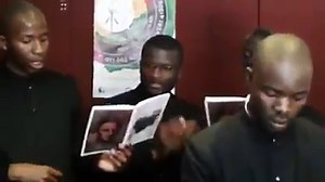 Tlotlo e nne go Modimo / Yo busang magodimo Kagiso e nne mo lefatsheng / Go batho ba siame Re go boka ka metlha / Re tla nna re go boka. Gloria, Gloria in excelsis deo Re ntse re go obamela / Ka tumelo e tshelang A re bakeng Modimo / Tebogo e sa feleng O motlhodi yo mogolo / Yo busang magodimo. Gloria, Gloria in excelsis deo Jesu Morwa wa Modimo O kwanyana e tlosang dibe tsa lefatshe lotlhe Re batla go go rata O re rekegele rotlhe ba ba mo lefatsheng. Gloria, Gloria in excelsis deo Video Credit: