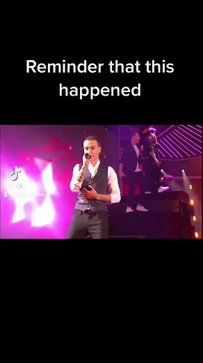 One Direction's Memorable Moments Reminder