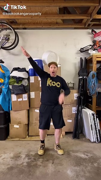 Refreshing Ice Cold Lemonade Dance