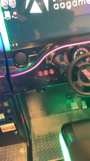 It runs Windows 10! #arcadegames #windows10 #funny