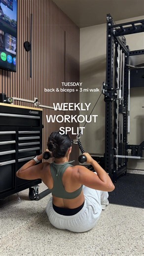 WEEKLY WORKOUT SPLIT ⚡️ Monday - Full Leg Day Tuesday - Back & Biceps Wednesday - Deep Core Thursday - Shoulder & Triceps Friday - Dumbbell Full Body I walk a minimum of 2 miles after every workout I don’t work out every Saturday, but if I do, I’ll do a full body cardio workout an outdoor walk ☀️ #workoutroutine #workoutsplit #workoutmotivation #fitnessroutine #fitnessjourney