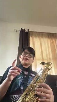 Quick hot cross bun tutorial on the saxophone for alto