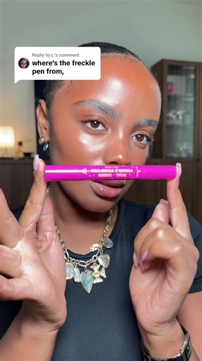 Freckle Pen Demo: Faux Freckles for Natural Makeup