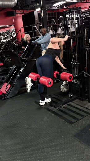 IntensityLabs: Leg Day with Gigi #legday #legs #women #men #train #gym #workout #diet #nutrition