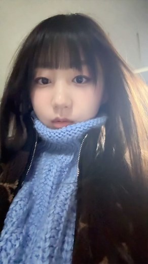 PYOAPPLE + on Instagram: "Hello🙄"