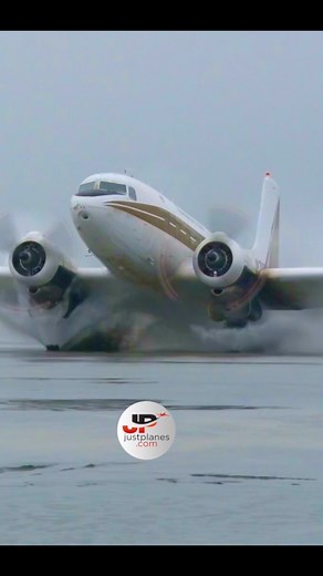 1.8M views · 13K reactions | DC-3 landing on a beach in Alaska #avgeek #aviation #airlines | Just Planes | Facebook