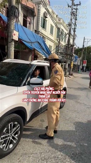 CSGT Hải Phòng. Tuyên truyền nhắc nhở người dân tham gia Giao thông an toàn, tránh rủi ro.