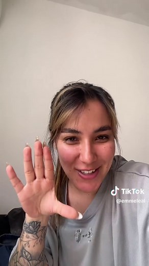 Patito Recién Nacido Sonríe Como Su Mamá
