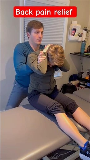 Inner back pain treatment #chiropractic #backpain #drrajneeshkant #physiotherapy #painrelief