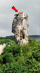 45K views · 795 reactions | Unbelievable Homes in Weird Places #FactReels #AmazingFacts #MindBlowingFacts | Amazing World हिन्दी | Facebook