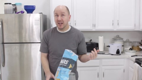 Popcorners White Cheddar Snacks Crisps Review I can't eat just one. So addicting!