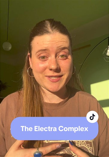 The psychology theory that lowkey blamed daughters for family drama ✨the Electra Complex✨ #psychology #freud #carljung #psychologyfacts #electracomplex