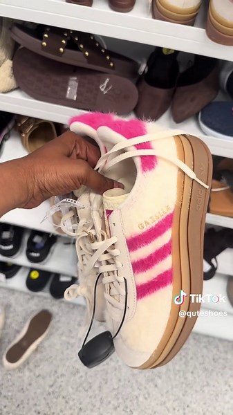 Ross Finds Jordan Shoes Edition