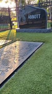 535K views · 16K reactions | #pantera #vinniepaul #dimebag #dimebagdarrell #abbottbrothers #metalhead #rock #heavymetal #rocklegend #gravefinder #foru #fyp #fypシ #fypジviral #cemeteryexploring #cemeterytok #cemetery #gravetok #graveyard #grave #uniquegraves #famousgraves | Exit To Adventure | Facebook