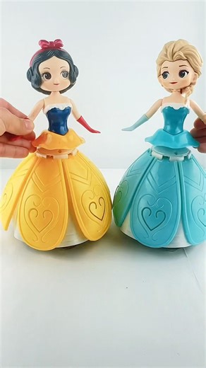 Mini Transformation Elsa and Sisters Snow White #disney #disneystore #toys #disneyprincess
