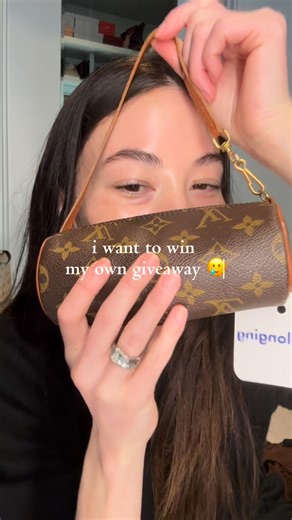 amy lee • nyc injector on Instagram: "she’s so cute. everyone needs a bag for their favorite lip products ♥️ @rebelonging 🎁 holiday give away is live • gifting a few of my favorite things from my favorite nyc community entry deets in previous posts. good luck! #fyp #nycinjector #louisvuitton"