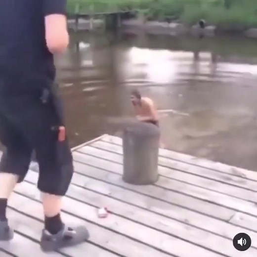 AXIAL LOAD INJURIES: @the_resuscitationist There is a classic Cervical Spine injury associated with this mechanism of injury. Can also be seen with roll-overs where a passenger head/neck axial load against the roof injuries among others. C-1 BURST aka "Jefferson's Fracture" caused by axial load from occipital condyles to lateral masses. 1. Fracture of the anterior posterior arches of C1 (Atlas) 2. Classically linked w/ other Cspine fractures 3. May also see vertebral artery dissections. Jefferso