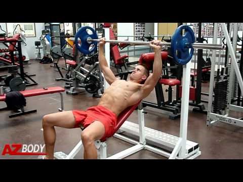 Musculation des pectoraux - Développé couché incliné barre