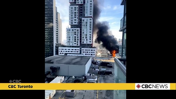 Possible explosion in downtown Toronto sends black smoke billowing