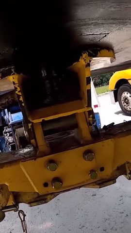 Broken trailer recovery